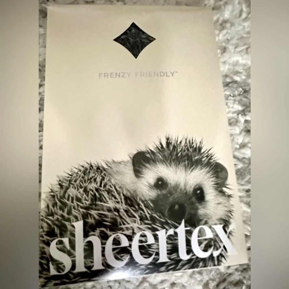 ‼️RARE‼️🎸SHEERTEX🎸🔥NWT🔥Classic Super Sheer Sparkle Tights in Silver—S